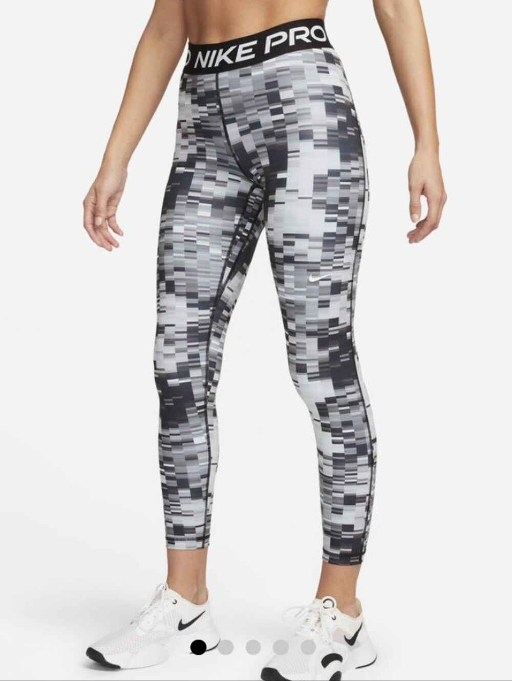Nike Pro Leggings Women's Size S Black Gray White Digital Camo Pattern Dri Fit